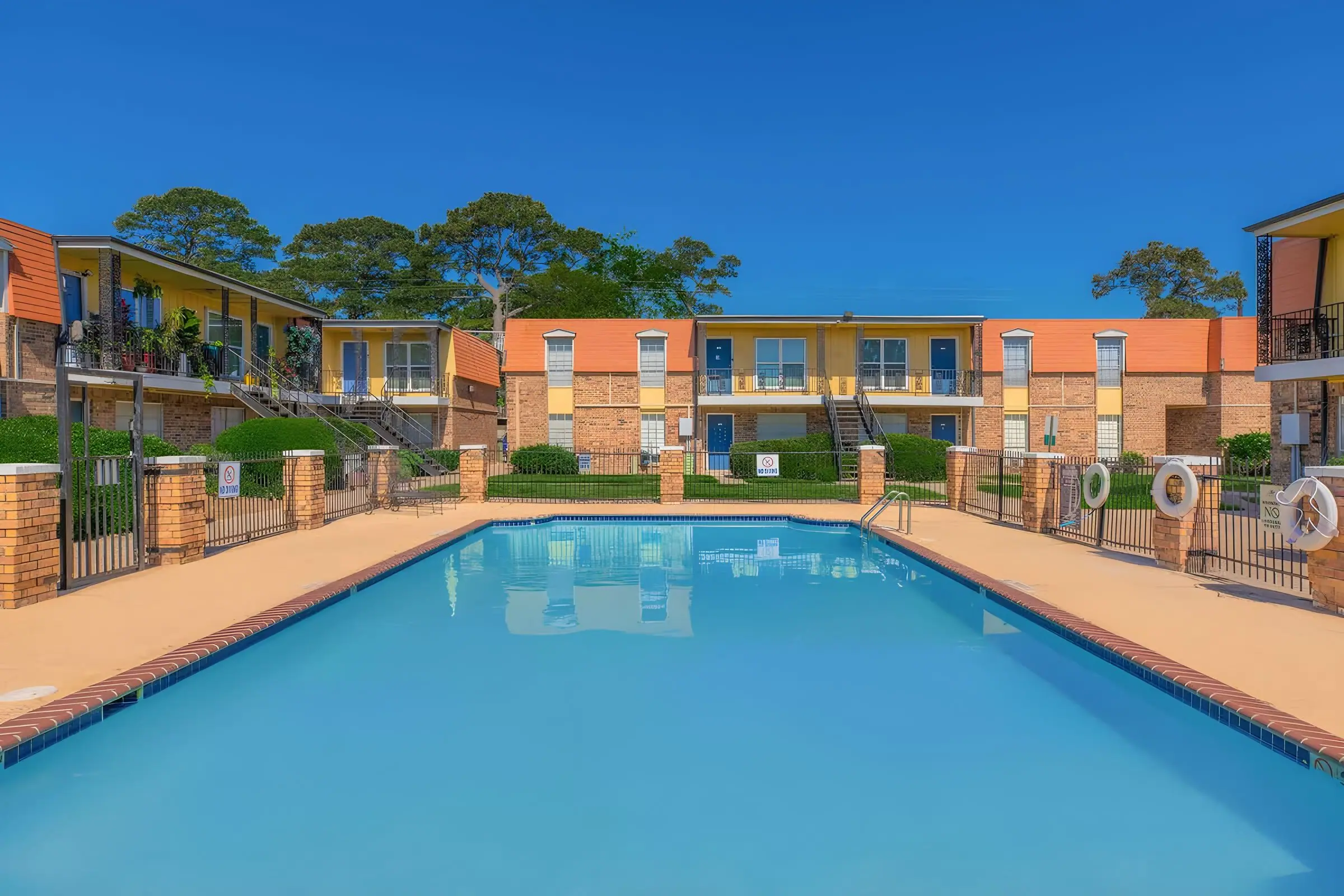 Marina Club — Community photo